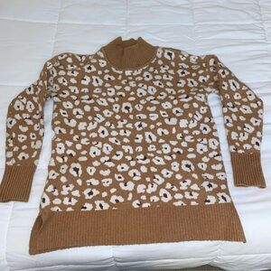 Women’s cheetah print brown sweater